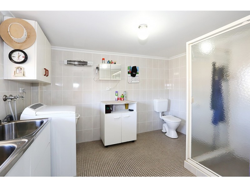 105 Flinders Road, Georges Hall NSW 2198