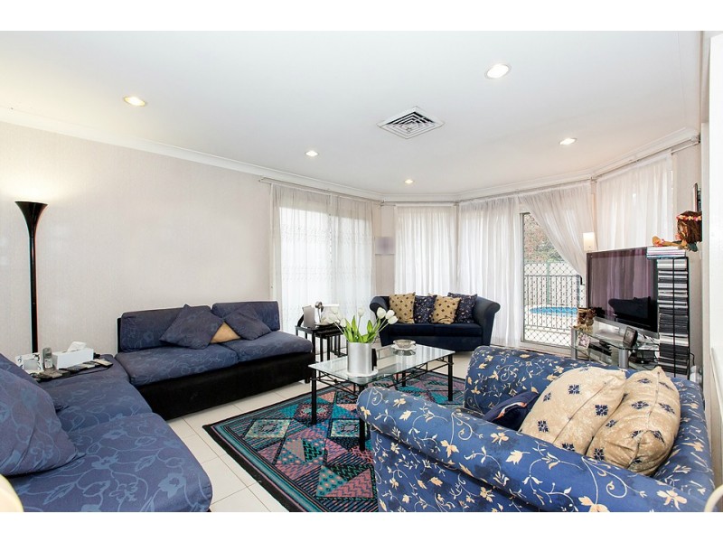 5 Beechwood Place, Bass Hill NSW 2197