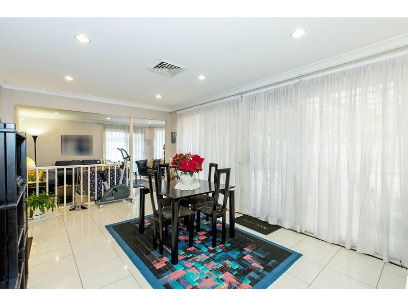 5 Beechwood Place, Bass Hill NSW 2197