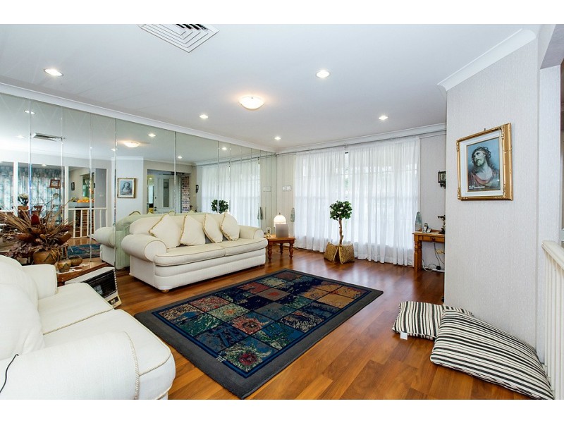 5 Beechwood Place, Bass Hill NSW 2197