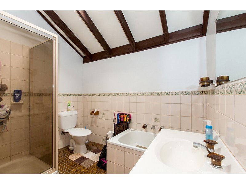 39 Yvonne Crescent, Bass Hill NSW 2197