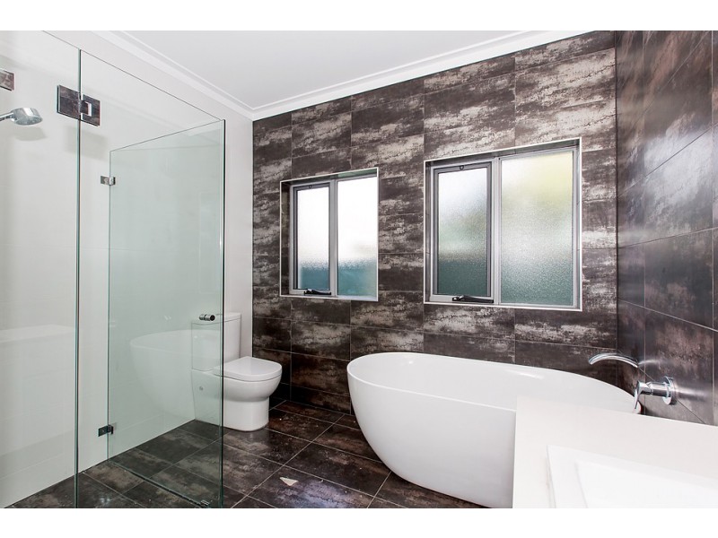 50 Rabaul Road, Georges Hall NSW 2198