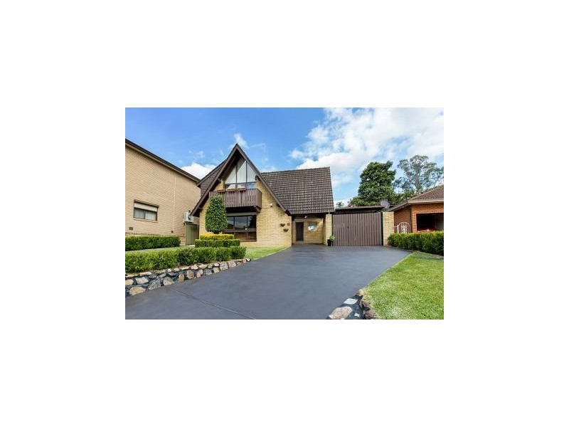 5 Caloola Street, Condell Park NSW 2200