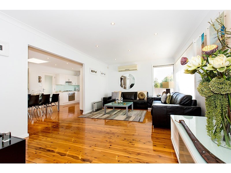 5 Binalong Avenue, Georges Hall NSW 2198