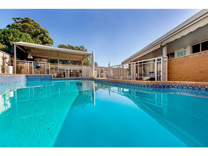 5 Binalong Avenue, Georges Hall NSW 2198