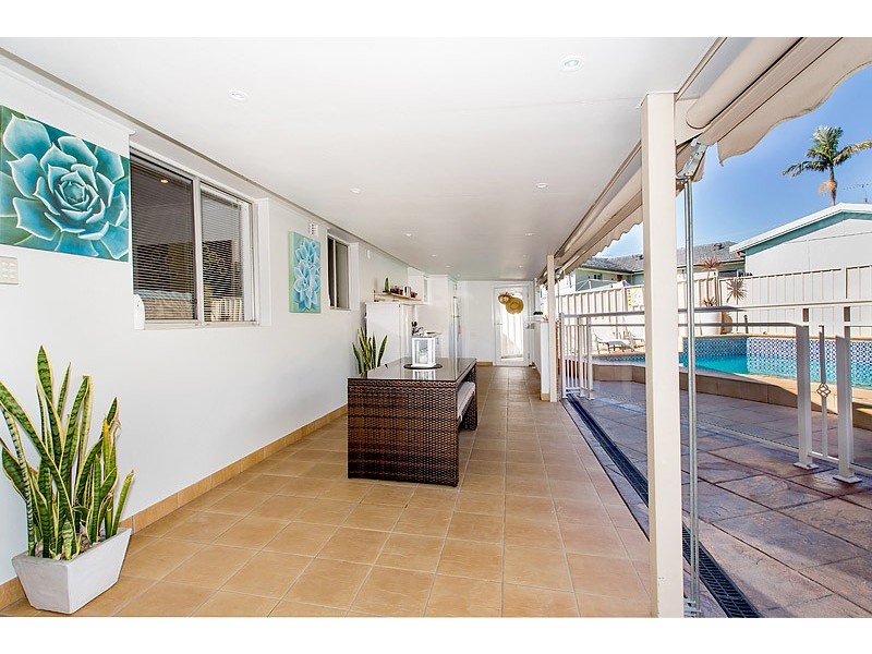 5 Binalong Avenue, Georges Hall NSW 2198