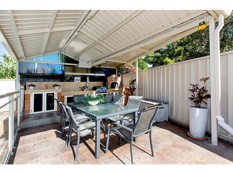 5 Binalong Avenue, Georges Hall NSW 2198