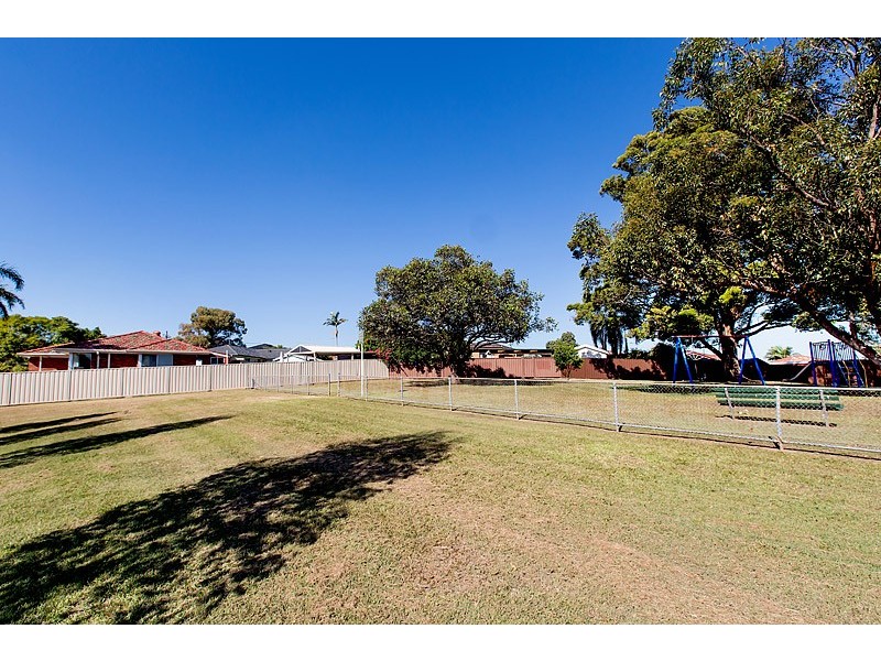 5 Binalong Avenue, Georges Hall NSW 2198
