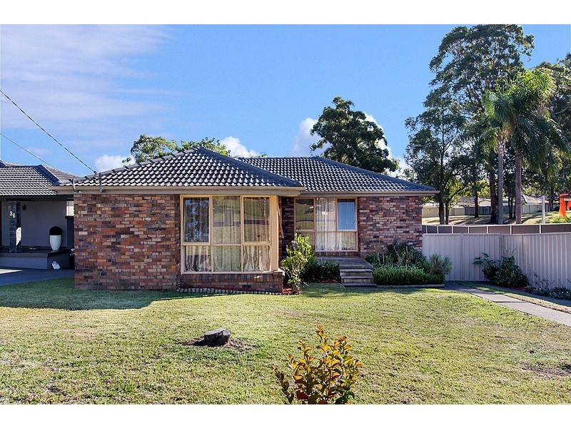 38 Oak Drive, Georges Hall NSW 2198