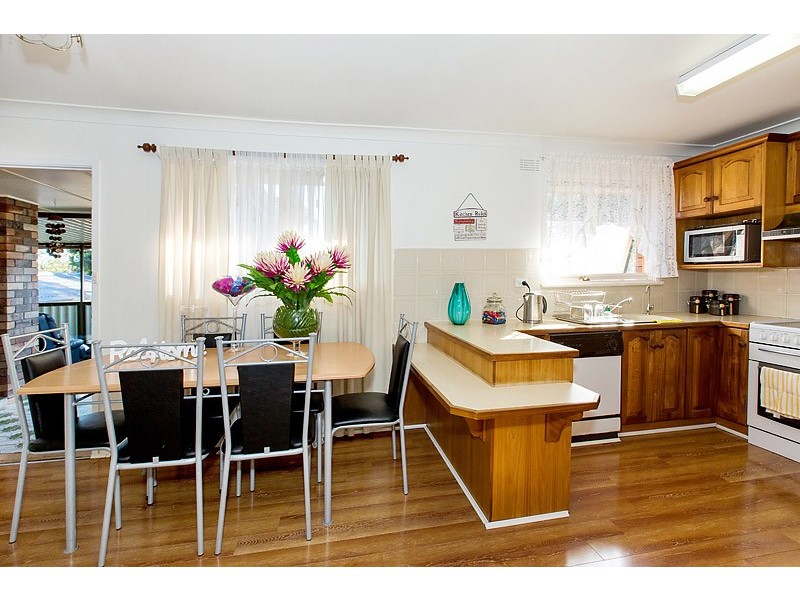 38 Oak Drive, Georges Hall NSW 2198