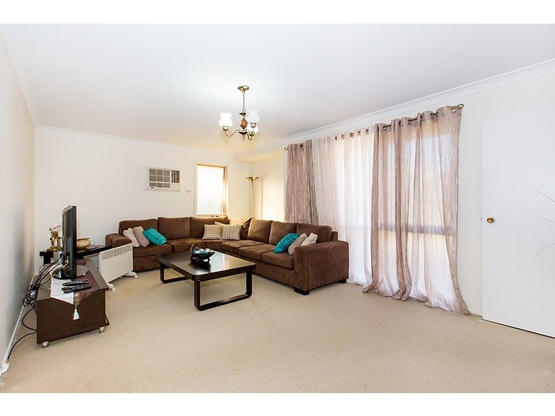 38 Oak Drive, Georges Hall NSW 2198