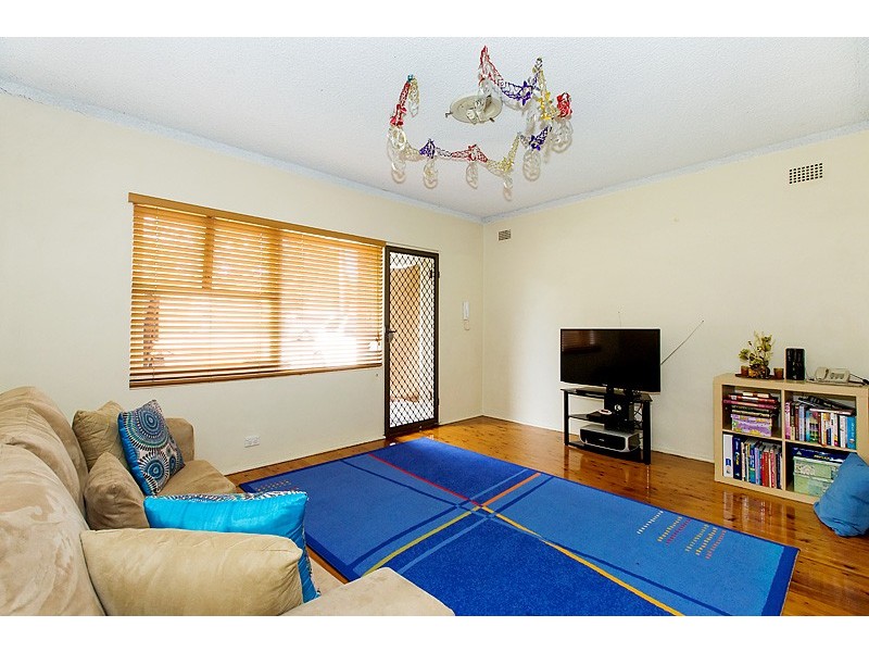 2/29 Urunga Parade, Punchbowl NSW 2196