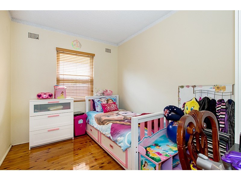 2/29 Urunga Parade, Punchbowl NSW 2196
