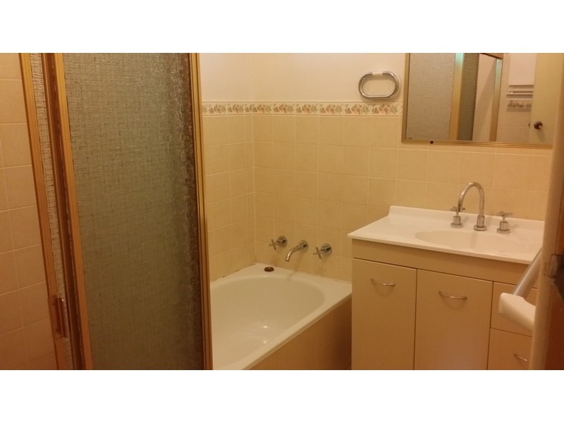 5 Haig Avenue, Georges Hall NSW 2198