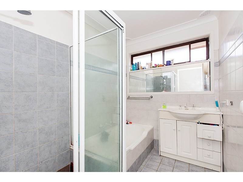 16 Talinga Avenue, Georges Hall NSW 2198