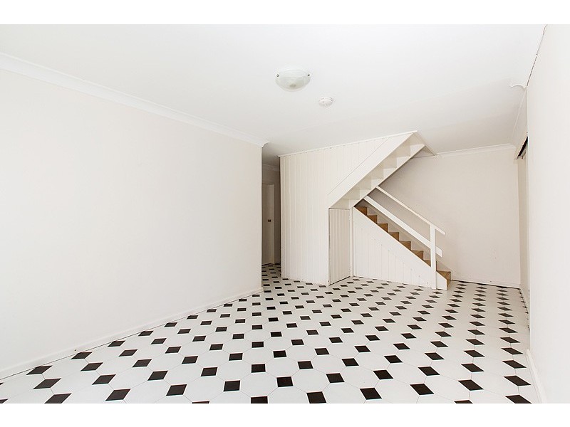 16 Talinga Avenue, Georges Hall NSW 2198