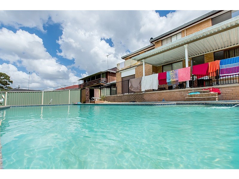 16 Talinga Avenue, Georges Hall NSW 2198