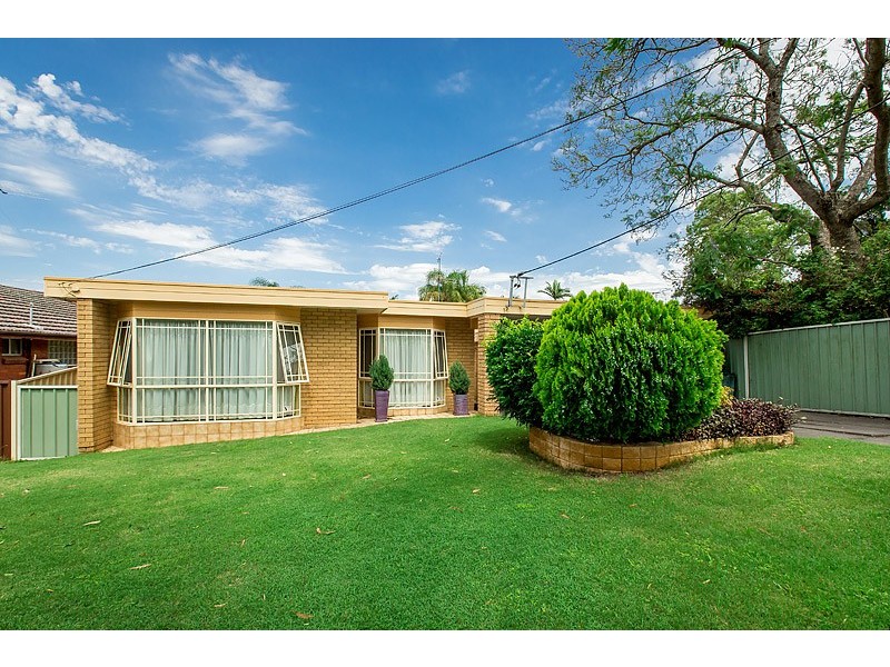 2 Josephine Crescent, Georges Hall NSW 2198