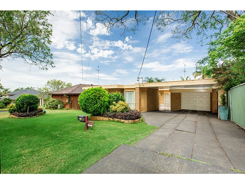 2 Josephine Crescent, Georges Hall NSW 2198