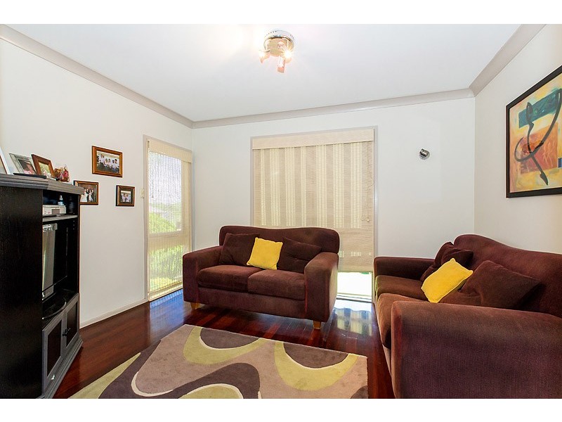 2 Josephine Crescent, Georges Hall NSW 2198