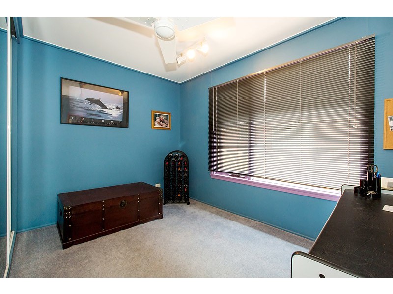 2 Josephine Crescent, Georges Hall NSW 2198