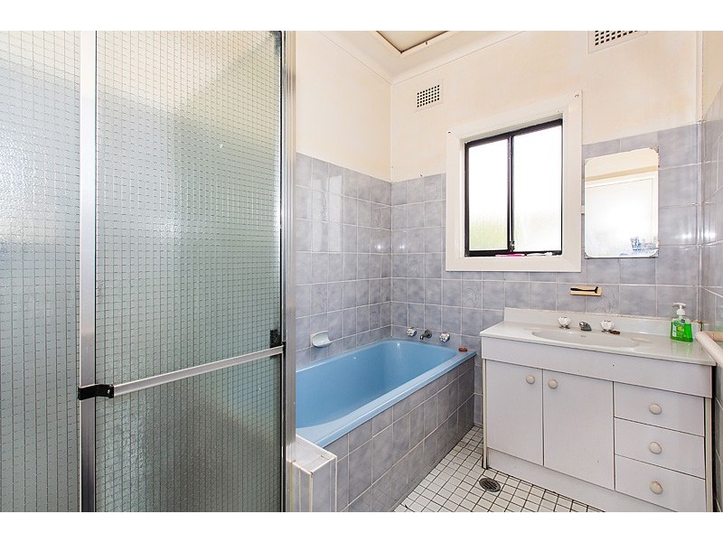 63 Hill Road, Birrong NSW 2143