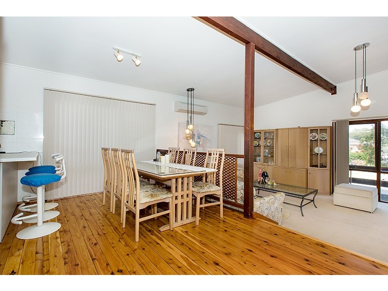 16 Sevenoaks Crescent, Bass Hill NSW 2197