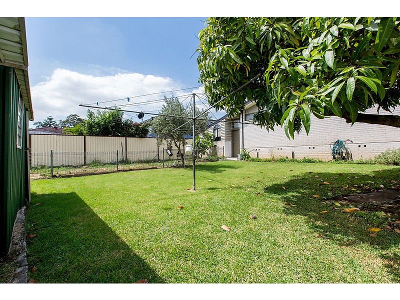 6 Brooke Street, Bass Hill NSW 2197