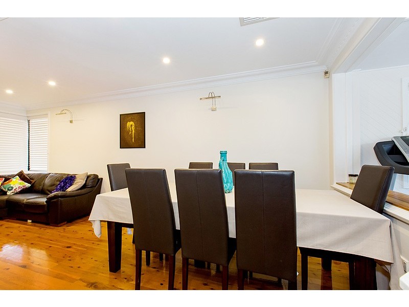 21 Sevenoaks Crescent, Bass Hill NSW 2197