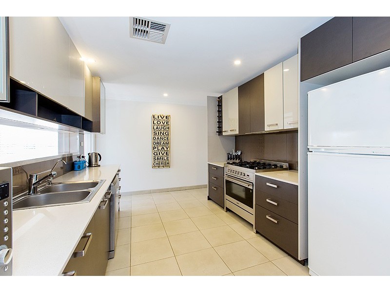 21 Sevenoaks Crescent, Bass Hill NSW 2197