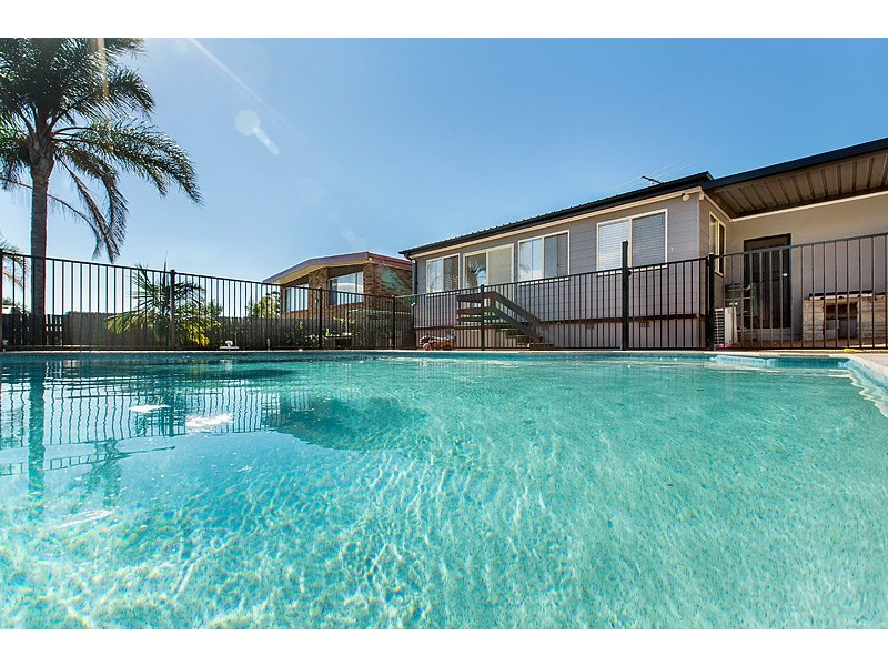 21 Sevenoaks Crescent, Bass Hill NSW 2197