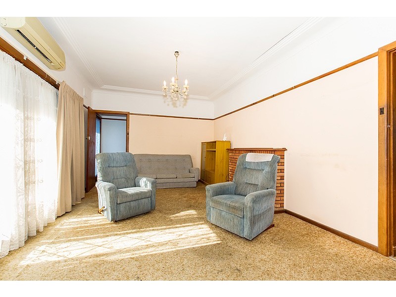 81 Birdwood Road, Georges Hall NSW 2198