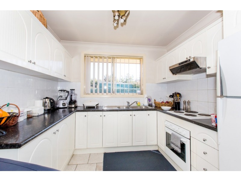 2/125 Brunker Road, Yagoona NSW 2199