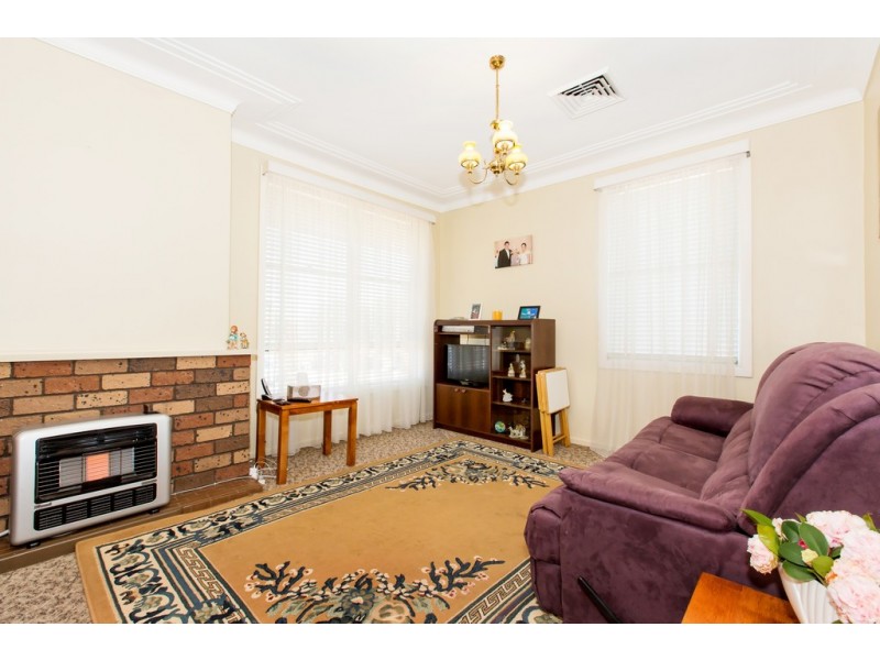 8 Rhonda Street, Revesby NSW 2212