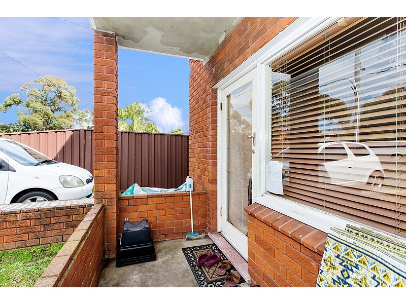 2/29 Urunga Parade, Punchbowl NSW 2196