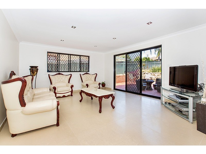 37 Keswick Street, Georges Hall NSW 2198