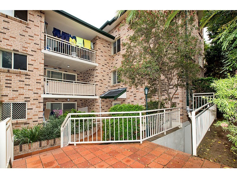 2/133 Meredith St, Bankstown NSW 2200