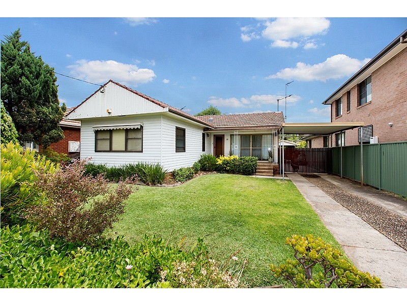 73 Hill Road, Birrong NSW 2143