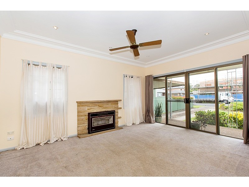73 Hill Road, Birrong NSW 2143