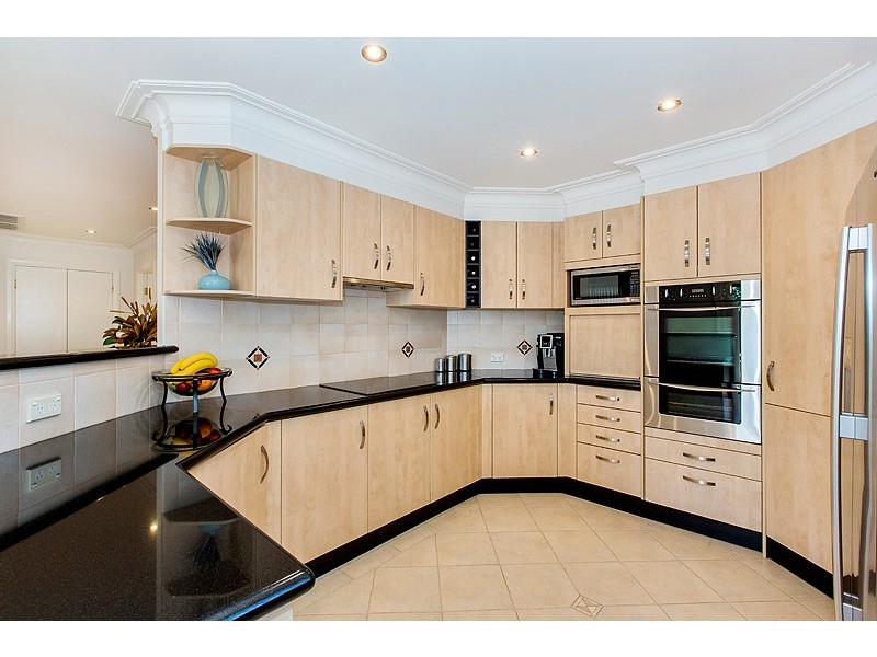 25 Harden Crescent, Georges Hall NSW 2198