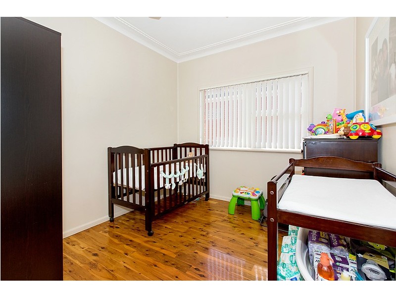 65 Caroline Crescent, Georges Hall NSW 2198