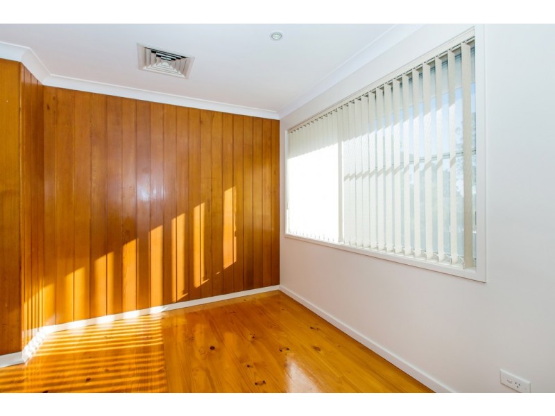 64 Carnavon Crescent, Georges Hall NSW 2198