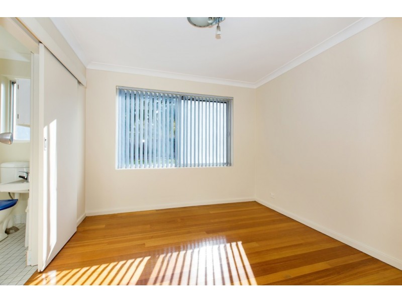64 Carnavon Crescent, Georges Hall NSW 2198