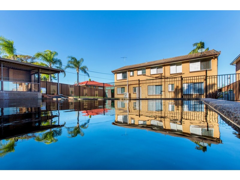 64 Carnavon Crescent, Georges Hall NSW 2198