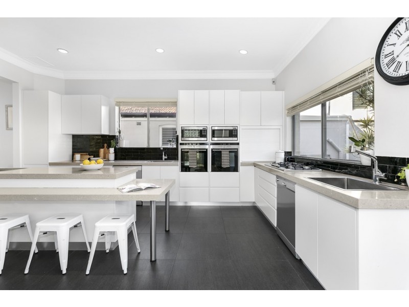 3 Gilgandra Road, North Bondi NSW 2026