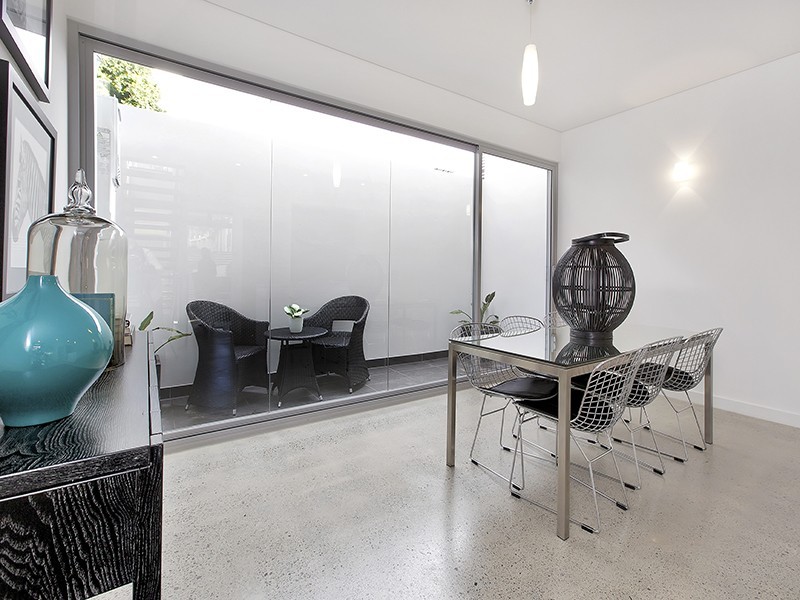 2/2 Garden Street, Alexandria NSW 2015