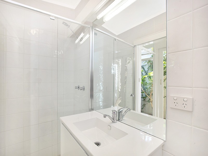 11 Caledonia Street, Paddington NSW 2021