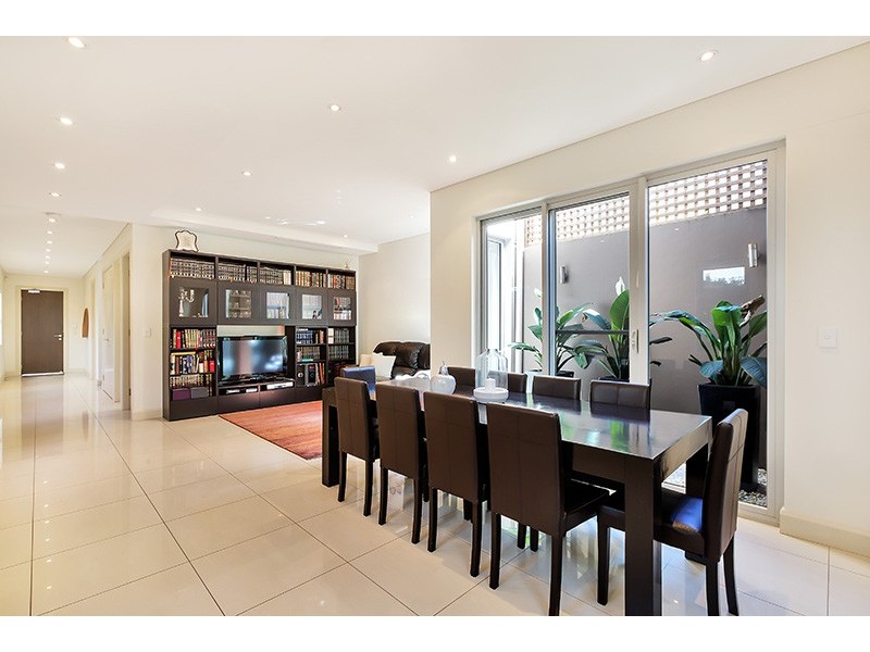 56 Anglesea Street, Bondi NSW 2026