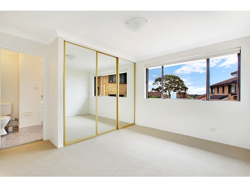 33/4 Goodlet Street, Surry Hills NSW 2010