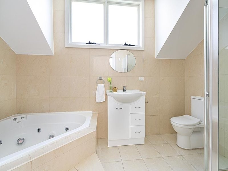 223 Old South Head Road, Bondi NSW 2026